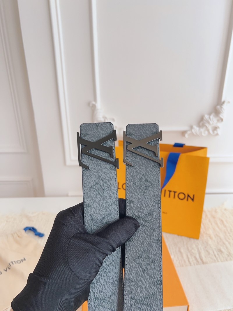 l0vis Vvtt0n belts